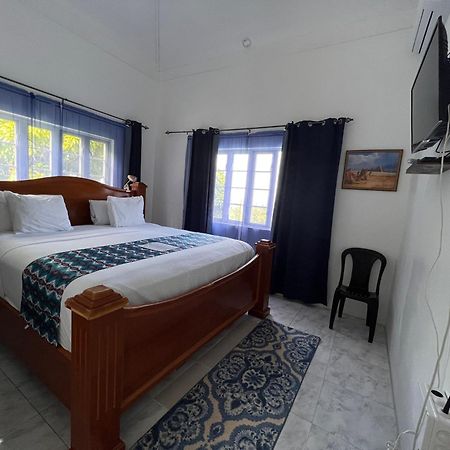 All Nations Guest House Port Antonio Exteriör bild